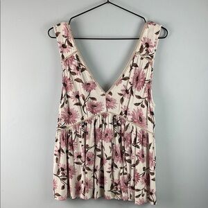 American Eagle Outfitters Floral Sleeveless Top Size Size M